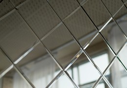 Jak wybrać lustro do salonu?