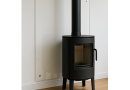 Protective panels made of transparent glass – How to protect a wall made of delicate materials near the stove?