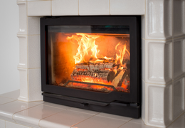 Self‑cleaning fireplace glass – is it worth investing in the ROBAX IR‑MAX technology?